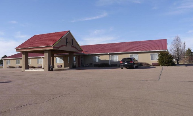 Kimball Hotel | Westwood Inn & Suites - Kimball