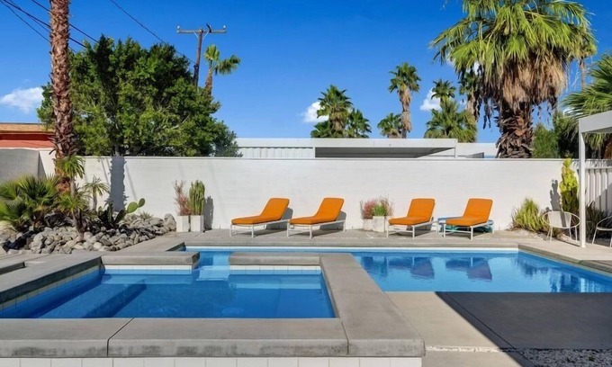 Racquet Club Estates House | Wexler Steel House