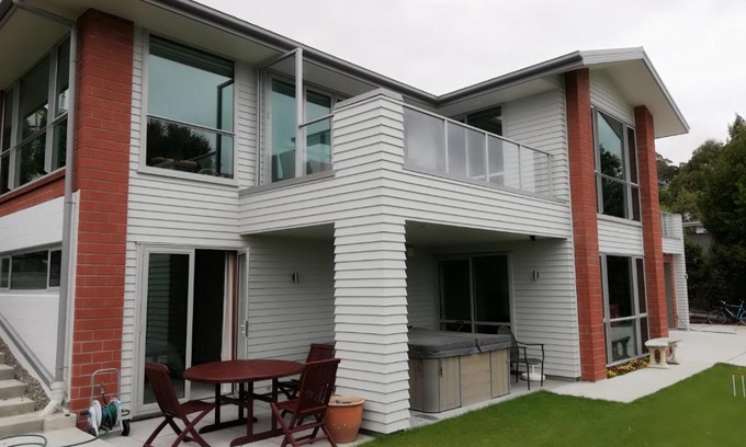 Christchurch Bed & Breakfast | Whaka Heights