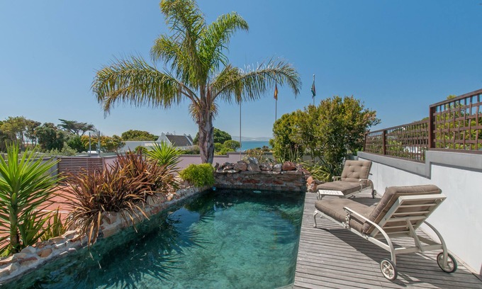 Eastcliff Hotel | Whale Away Guest House