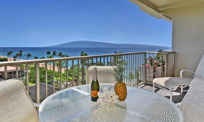 Kaanapali House | Whaler 859 BeachFront Luxury Condo w Ocean Views