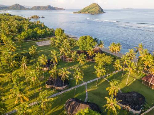 Sumbawa Barat Resort | Whales and Waves