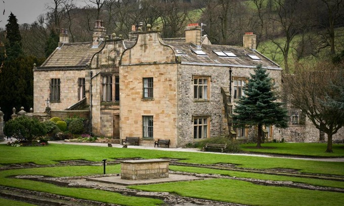 Fence Hotel | Whalley Abbey - B&B and Retreat House
