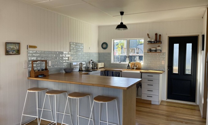 Whangamata House | Whangamata Beach Cottage