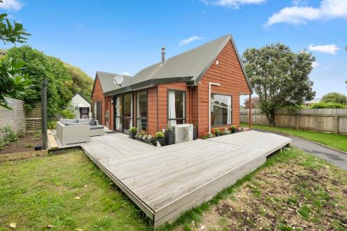 Otaki Beach House | Wharerata - Otaki Beach Holiday Home
