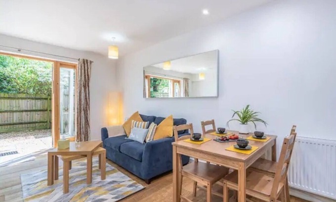 Oxford City Centre Apartment | Wharf House - Oxford City Centre