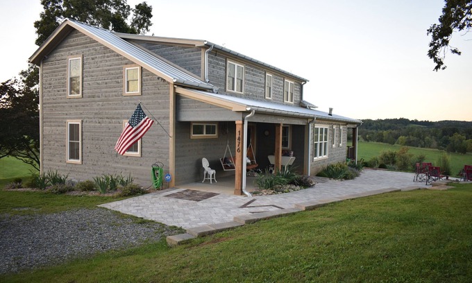 Buchanan Other | WHEATLAND INN, Farmhouse for adventure/relaxationnSleeps 10. 3 bedrooms, 3 baths