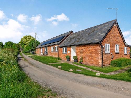 Little Cowarne House | Wheelhouse Cottage