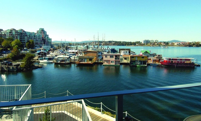 Inner Harbour Resort | Where eagles fly and waterfalls cascade down cliffs !
