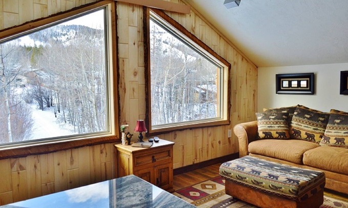 Albany Cabin | Where Luxury Meets the Outdoors Albany, Wyoming