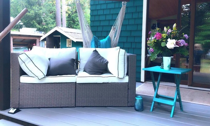 Savary Island Cottage | Whimsical 4 bedrooms + one loft cottage on Savary Island