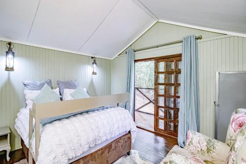 Tzaneen Cabin | Whispering Creek Mountain Lodge