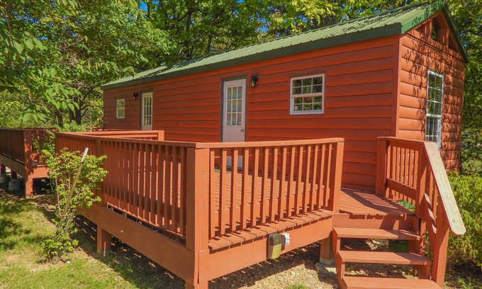 Leasburg Cabin | Whispering Pines #2 & #3 Cabins.