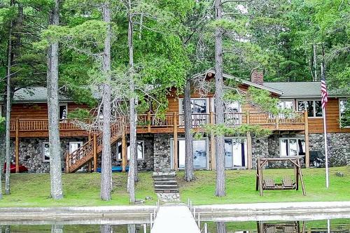 Woodruff House | Whispering Pines Point