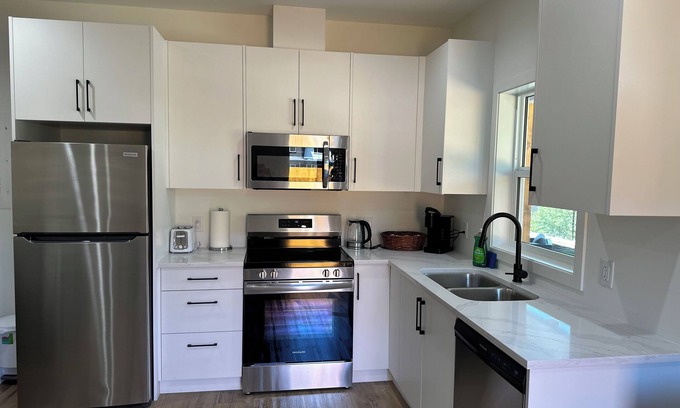 Langford Apartment | Whispering Trees