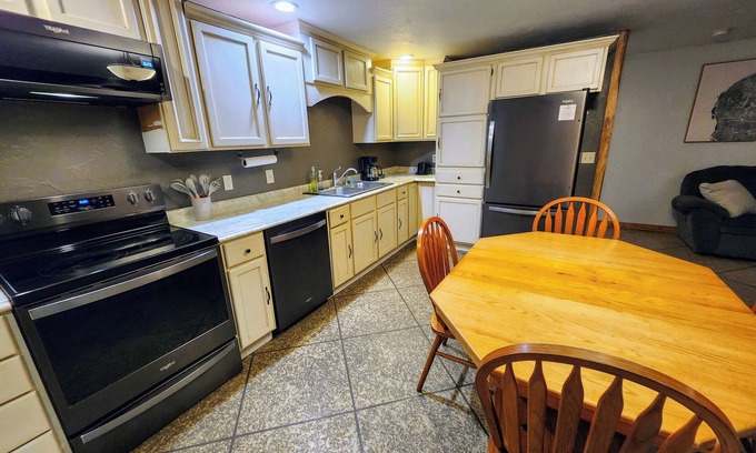 Phillips House | Whispering Waters Cabin with stunning river views and access!