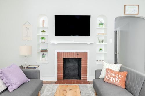 Indiana Apartment | Whispering WillowBNB