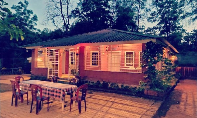 Amba Villa | Whispering Woods Farmstay, Amba (Entire Place)