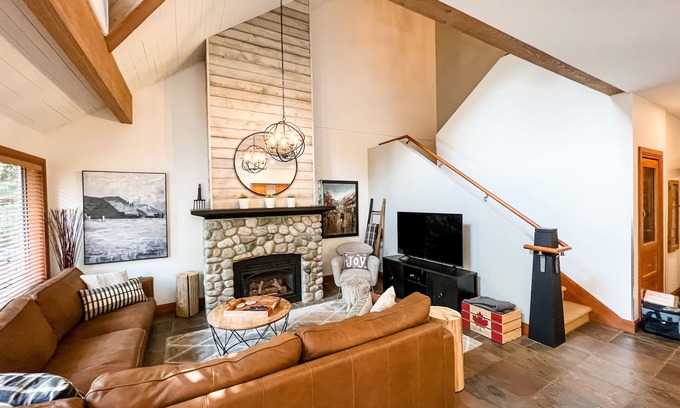 Village North House | Whistler Village, executive FOUR bedroom, private hot tub "Special Pricing"