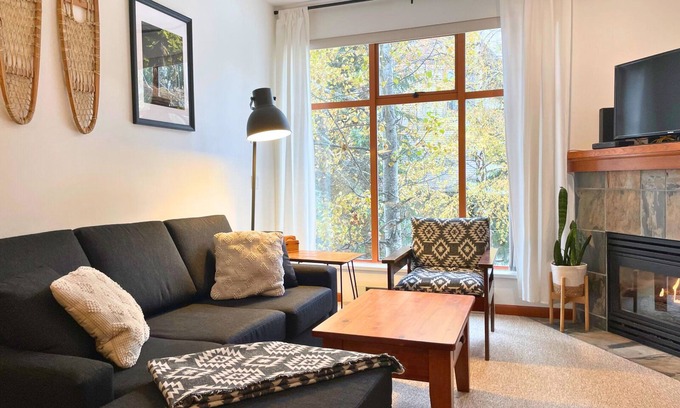 Village North House | Whistler Village Townhouse–2BD/2BA Walk to Lifts, w/Pool, HotTub + Free Parking