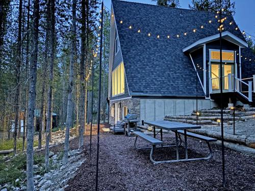Island Park House | Whistling Moose