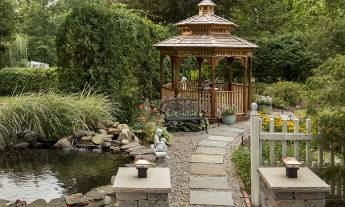 Stanhope Bed & Breakfast | Whistling Swan Inn