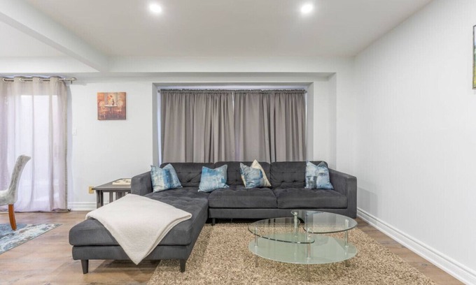 Whitby House | Whitby Family Retreat Comfort and Convenience