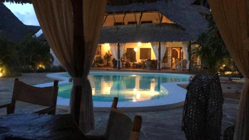 Watamu Villa | White bay pianoB