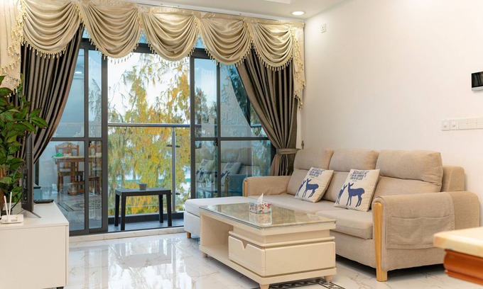 Hulhumale House | White Beach Holiday