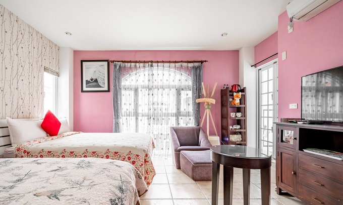 Hualien City Centre House | White Cotton Candy B&B