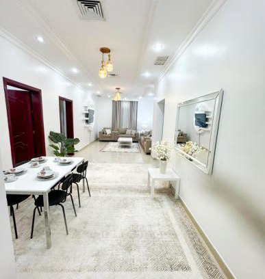 Al Jahra Apartment | White Flower