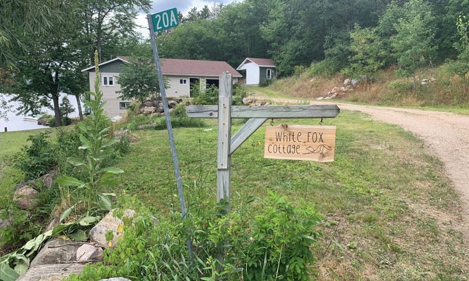Madawaska Valley Cottage | White Fox Lakehouse new HOT TUB & SAUNA