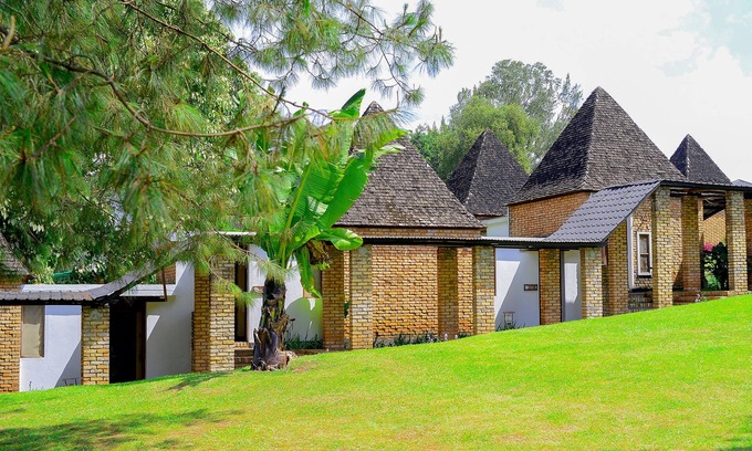 Kabale Hotel | White Horse Inn