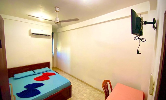 Malabe House | white hotel kothalawala