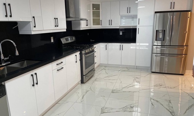 Whitby House | White House - 4 Bedroom Home