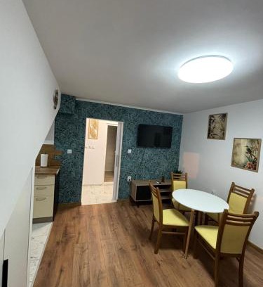 Haskovo Apartment | White House Apartments - Forest