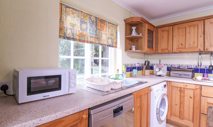 Little Snoring Cottage | White House Cottage