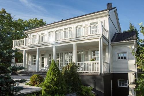 Kokkola Villa | White House