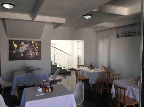 Umtata Bed & Breakfast | White House lodge