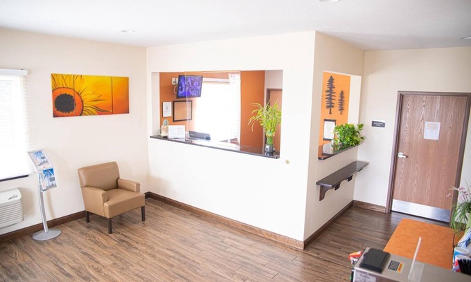 Plainfield Hotel | White House Suites