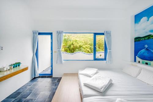 Liuqiu House | White Lighthouse