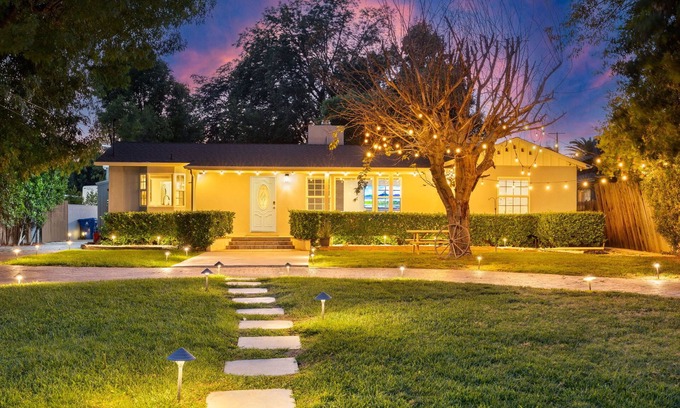 Northridge Other | White Oak - Luxurious & Modern Ranch-Style Home