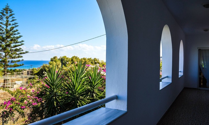 Karteros Villa | White Sand resort. Family-friendly hotels up to 6 people