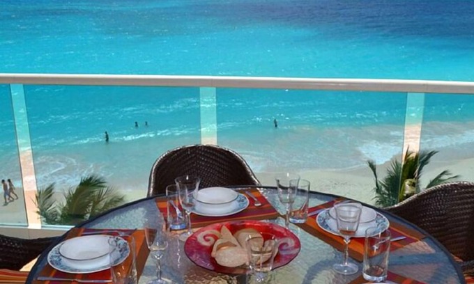 Maxwell Condo | White Sand Beach Front, Turquois Blue Ocean View, Pools, Hot tub, Guarded,5 star