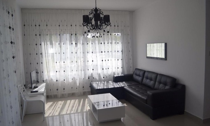 Karaoglanoglu Apartment | White Suit Apartment