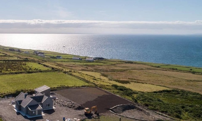 Doolin Cottage | White Waves Cottage, Doolin