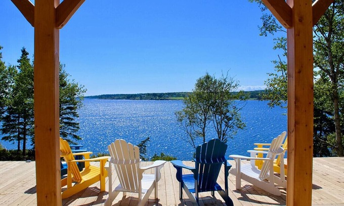 Lower LaHave House | Whitecaps Retreat Beach House