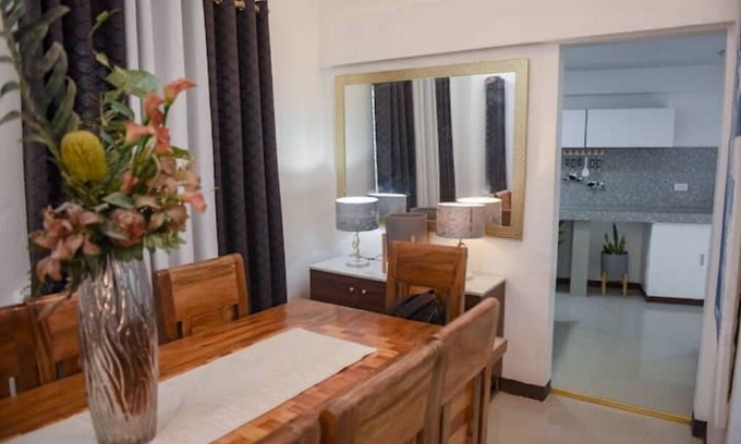 Bais City House | Whitehaus Bnb Bais