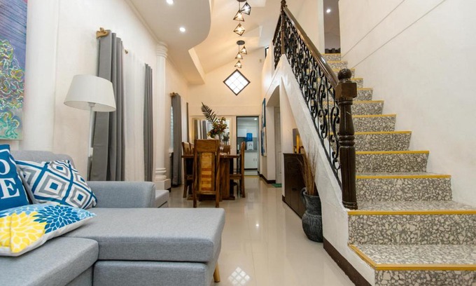 Bais City Apartment | Whitehaus BnB