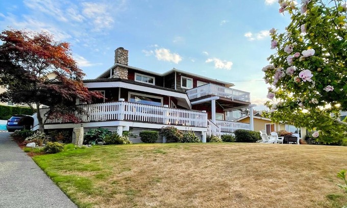 Blaine House | Whitehorn Cottage